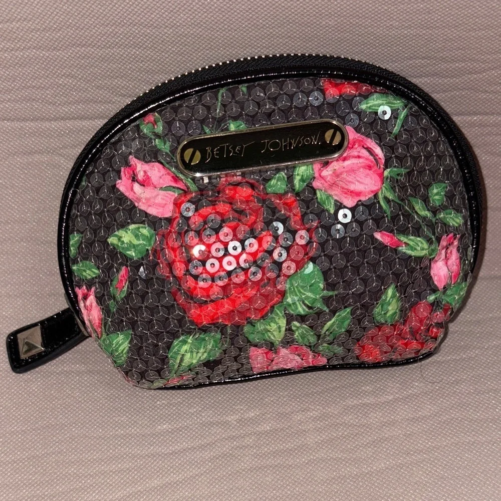 🌹Betsey Johnson Sequin Rose Floral Makeup Bag with Leopard Print Interior